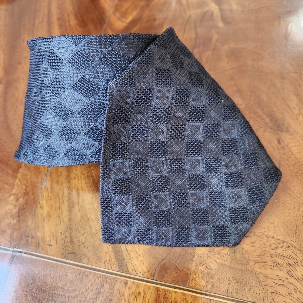 Christian Dior Tie - Picture 2 of 4